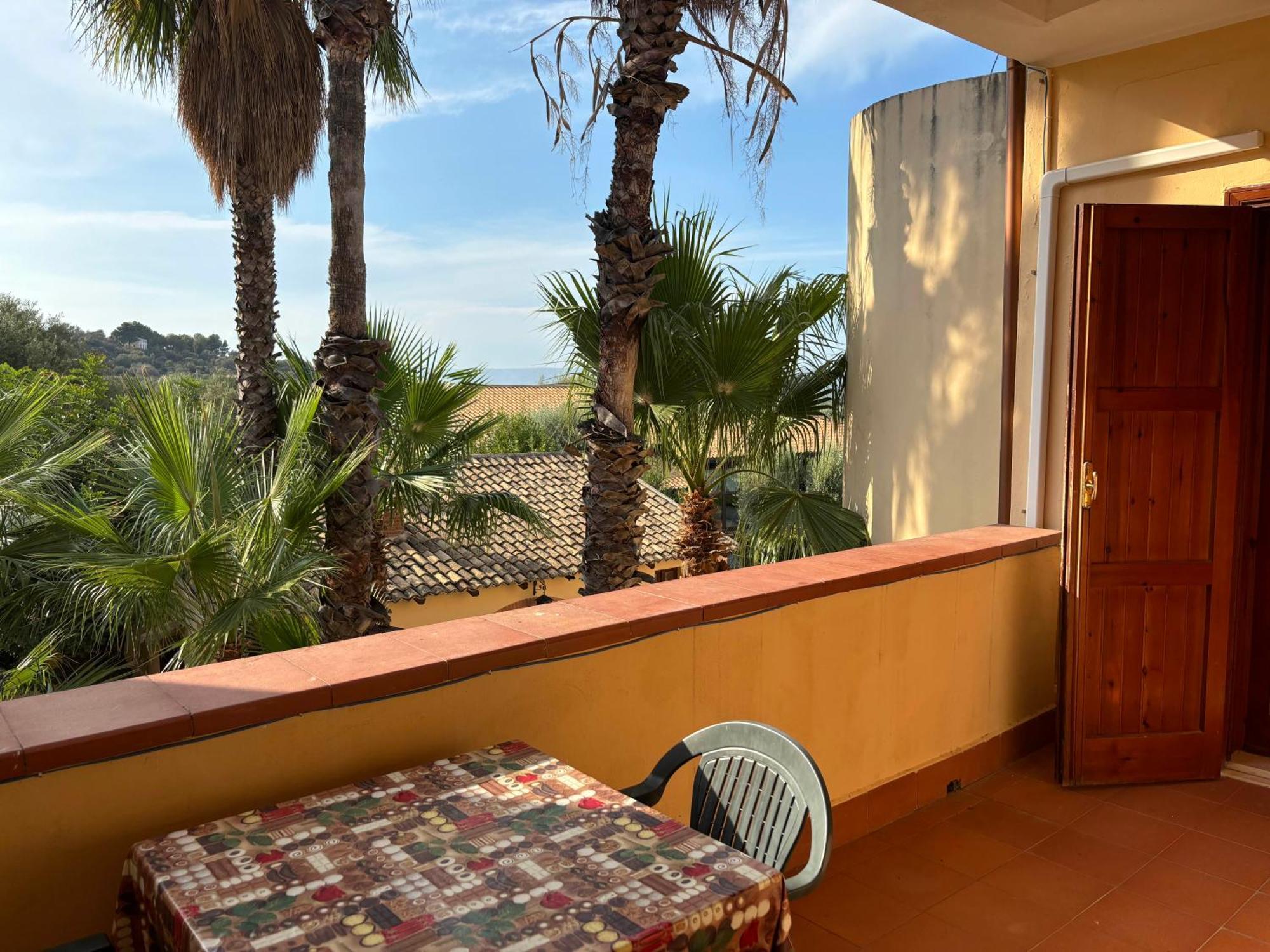 La Perciata Guest House Contrada Maeggio ภายนอก รูปภาพ