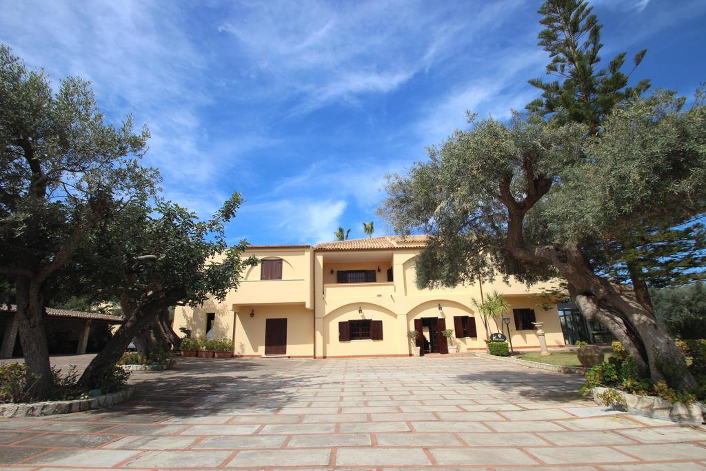 La Perciata Guest House Contrada Maeggio ภายนอก รูปภาพ